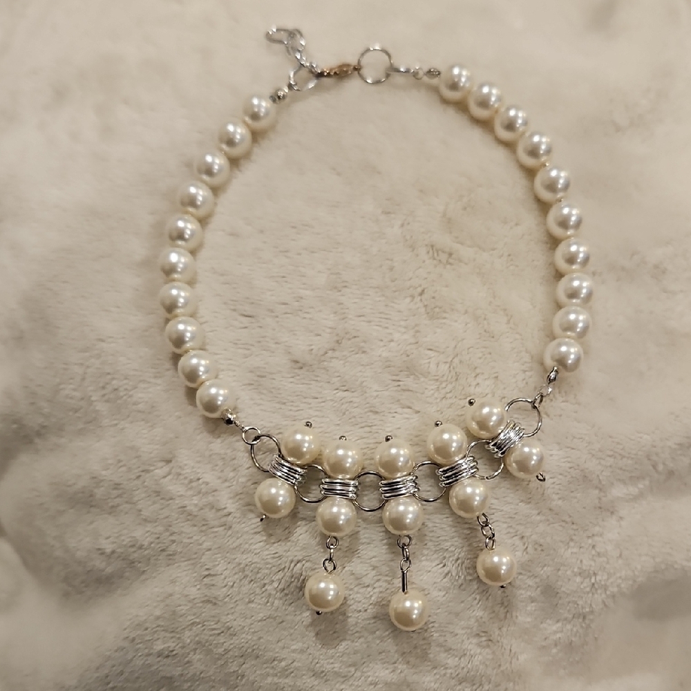 Elegant Pearl Necklace